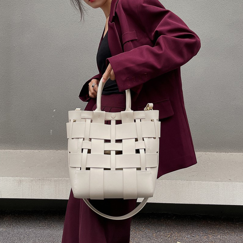 Custom Initials Genuine Leathe - Women Bags On Sale recension och pris