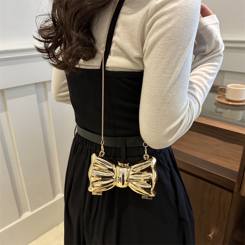 Luxury Fashion Metal Mini Hand - Women Bags On Sale recension och pris